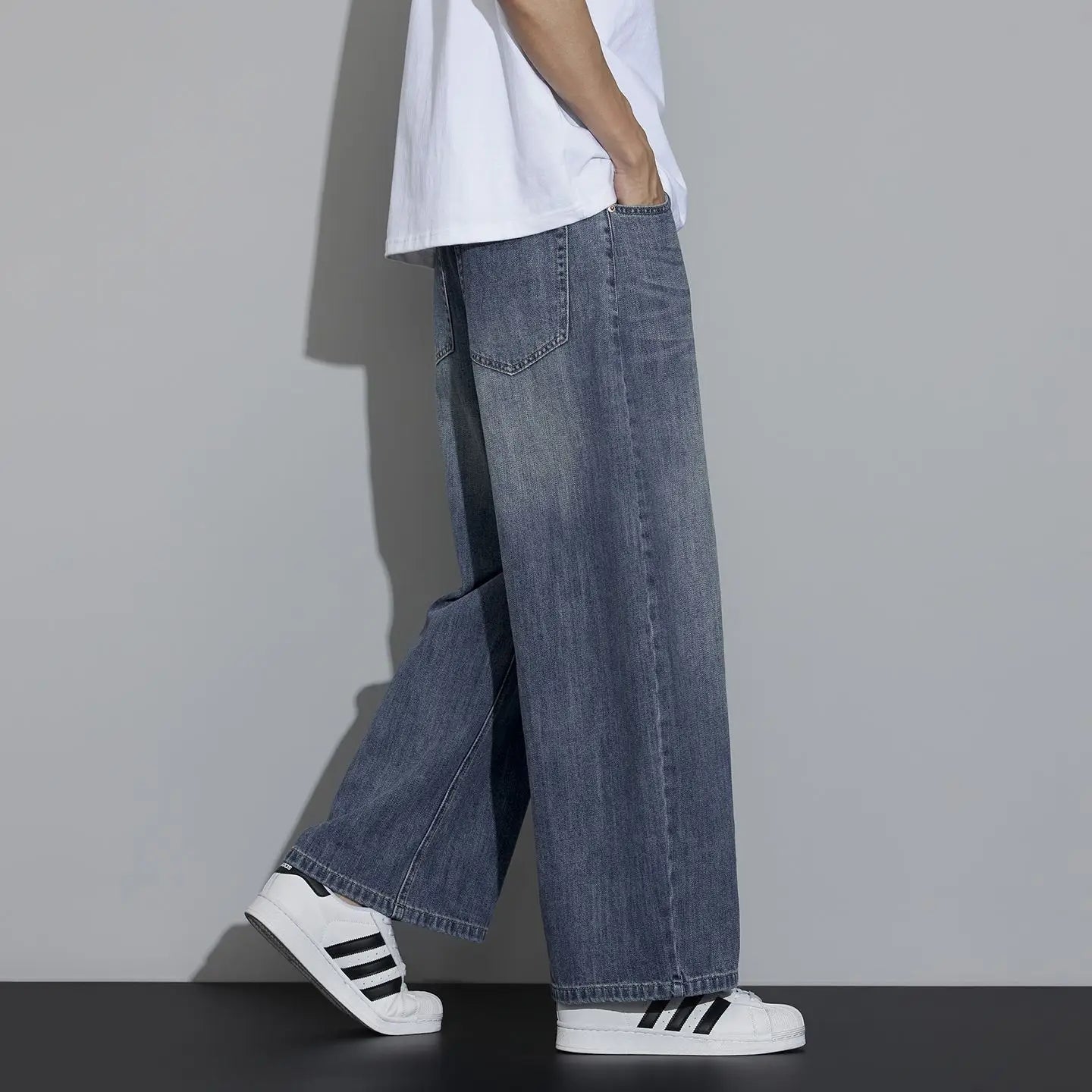 Men's Casual Loose Straight Nine-Point Jeans