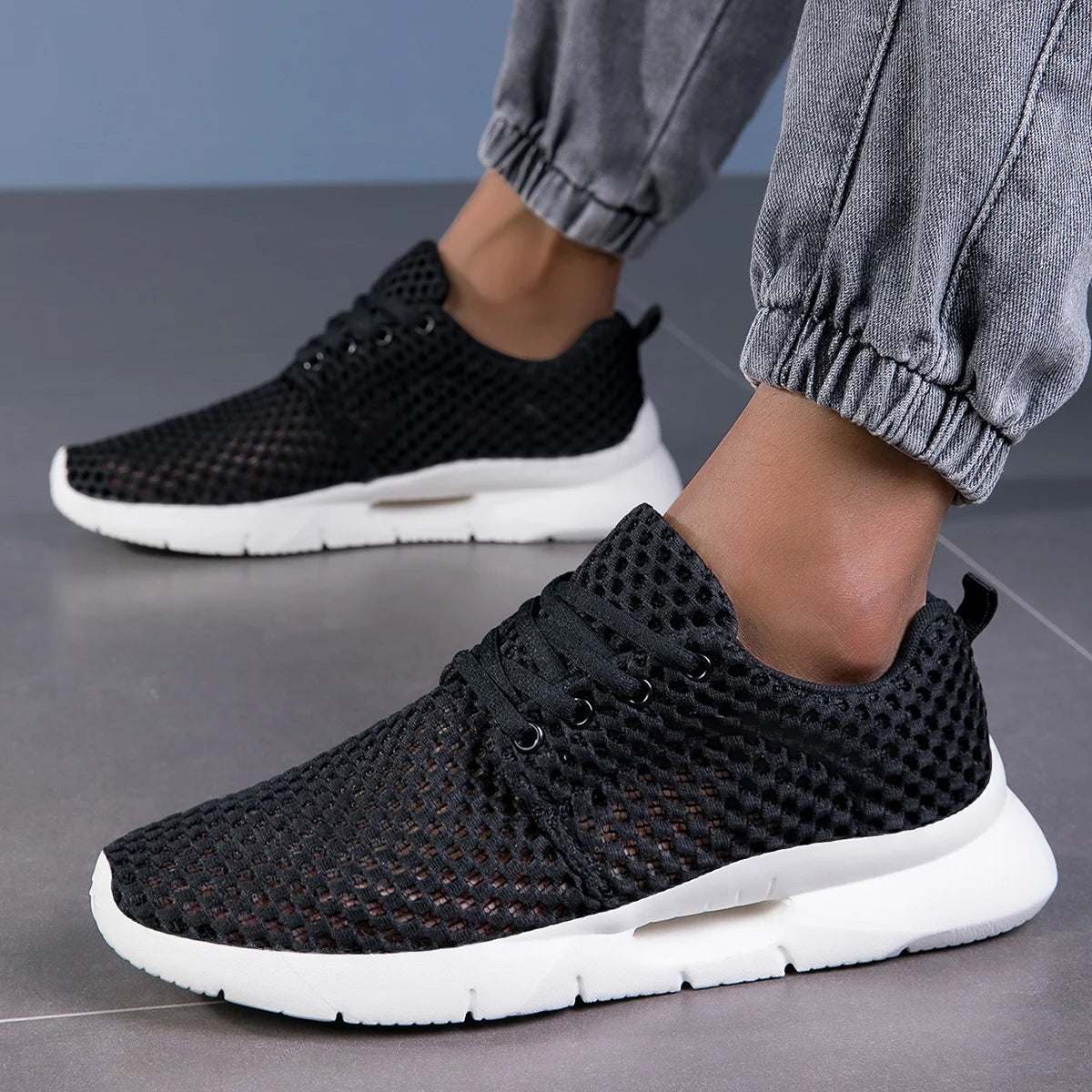 Men's White Mesh Lightweight Casual Sneakers for Hiking