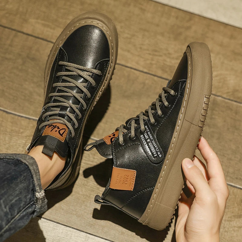 Men's Casual Sports Shoes, Leather Upper, Lace-Up Design
