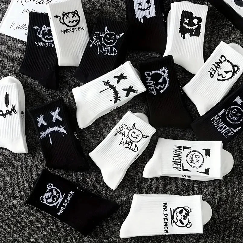 5/10 Pairs Men Women Graffiti Printed socks Street Style Soft Comfortable Sweat Absorbing Breathable Couple Sports Leisure Socks