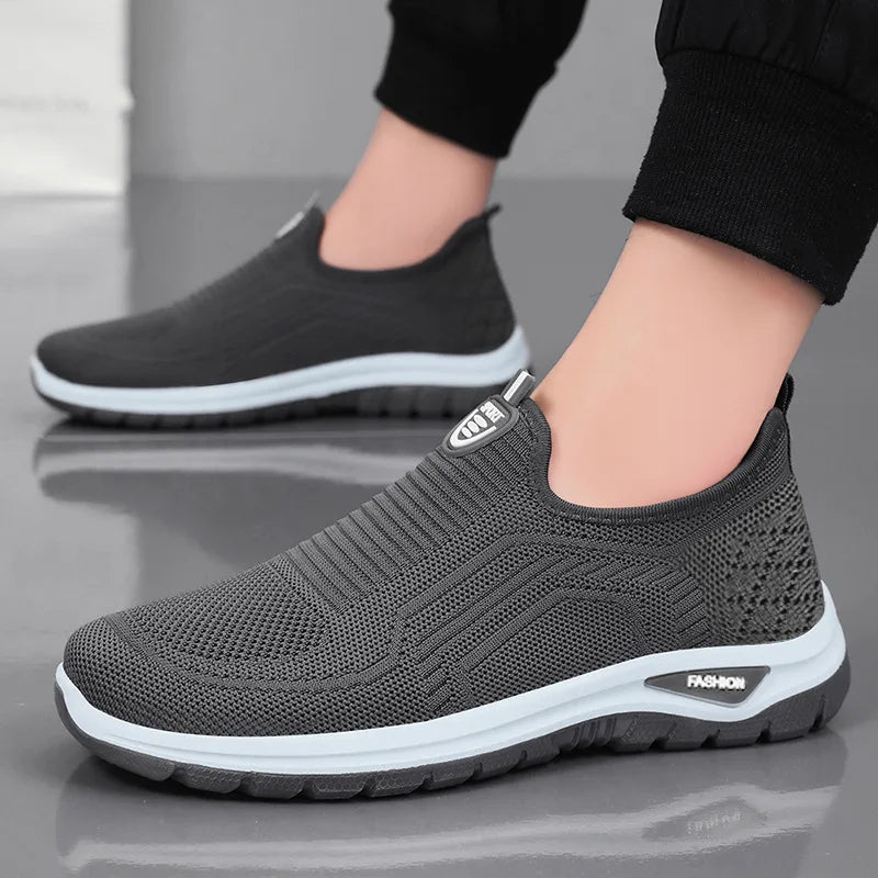 Men's Lightweight Slip-On Sneakers Size 44