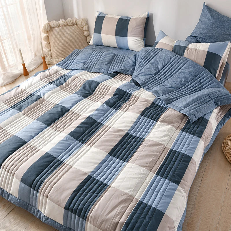 Lightweight Summer Quilt, 100% Polyester Patchwork Design