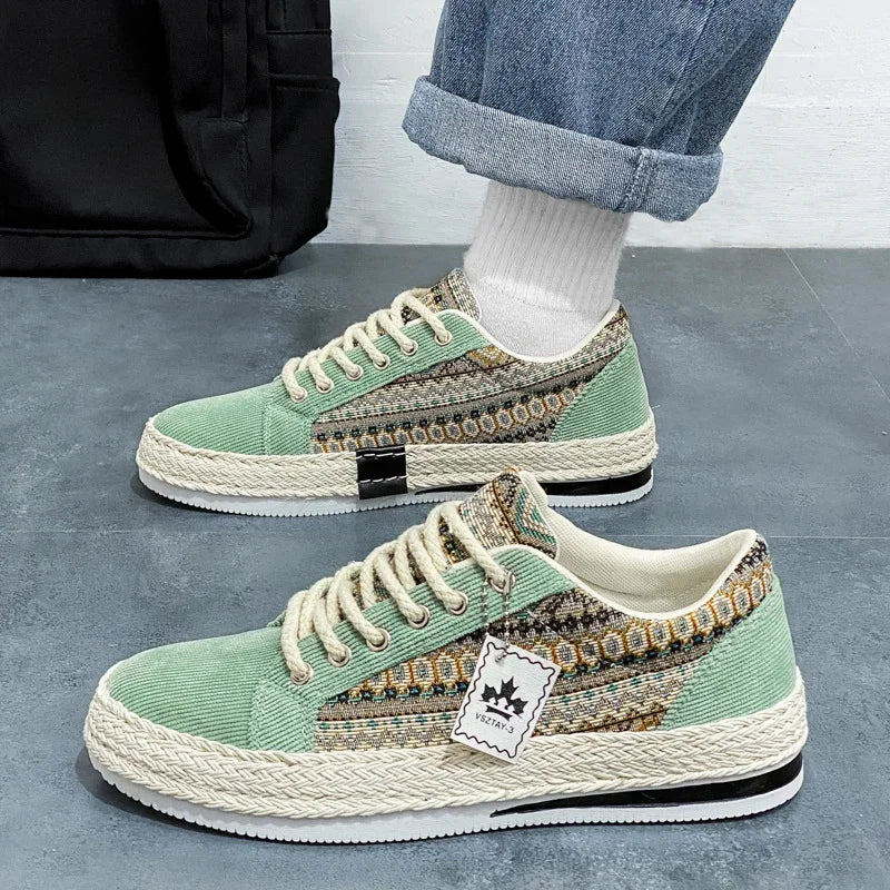 Lightweight Men's Casual Sneakers with Lace-Up Closure