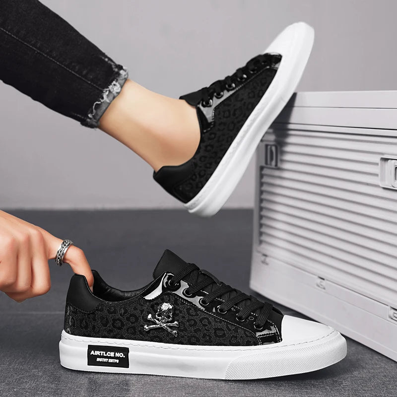 Men's Casual Skateboard Shoes Lightweight Breathable Sneakers
