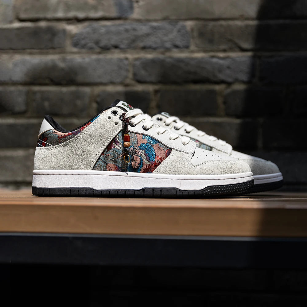 Mr.A Brand Personalized Embroidered Trendy Shoes Creative Casual Sports Men's Shoes Versatile Lace-Up High-Quality Men's Casual Shoes