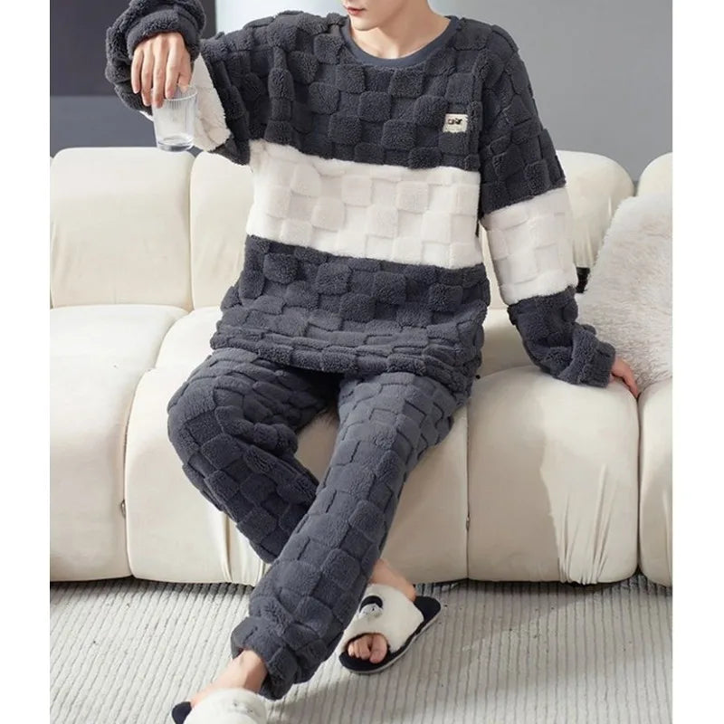 Sleepwear for Winter Men Coral Velvet Plus-Size Loungewear Two-Piece Set of Soft Flannel Long-Sleeved Pajamas Thickened Warm