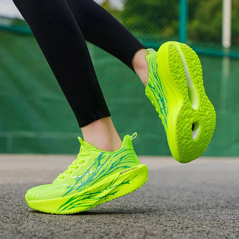 Men's Lightweight Breathable Running Shoes