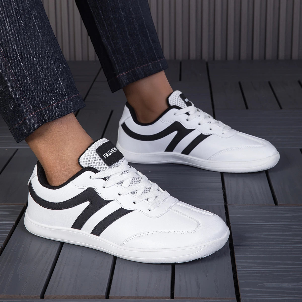 New Men Wide Toe Barefoot Shoes Women Breathable Board Shoes Outdoor Lightweight and Running Unisex Walking Shoes Trail Fashion