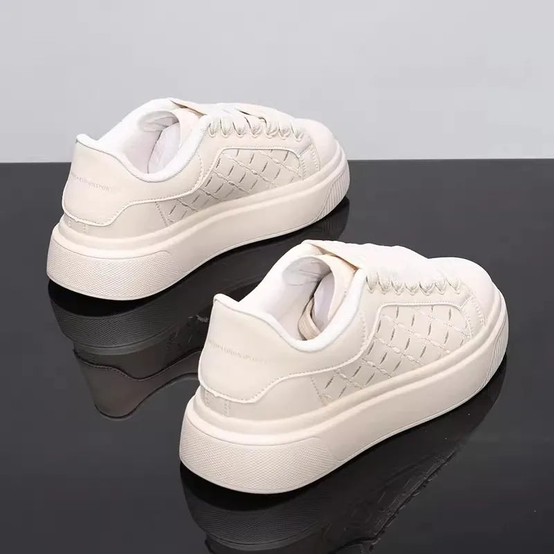 Men's Black and White Casual Leather Shoes