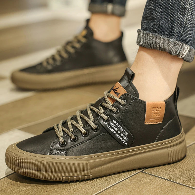 Men's Casual Sports Shoes, Leather Upper, Lace-Up Design