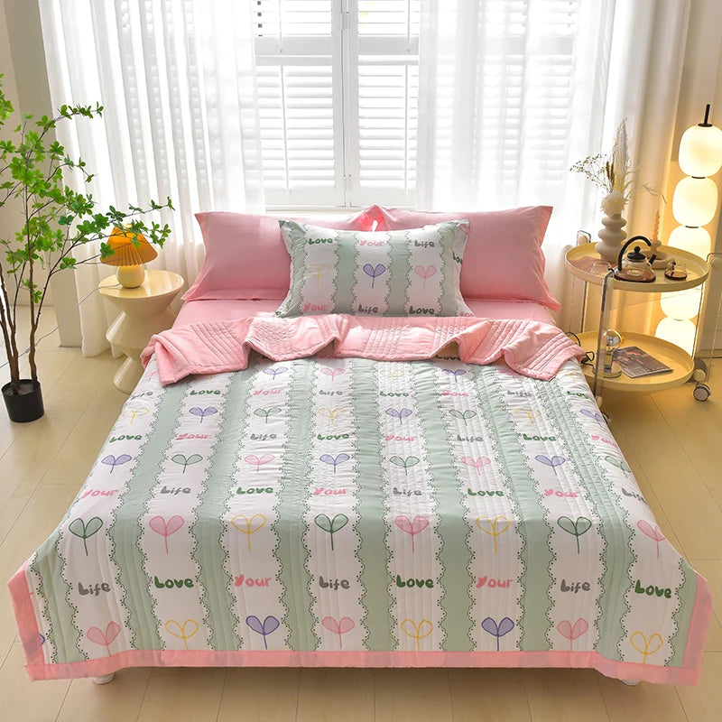 Lightweight Summer Quilt, 100% Polyester Patchwork Design
