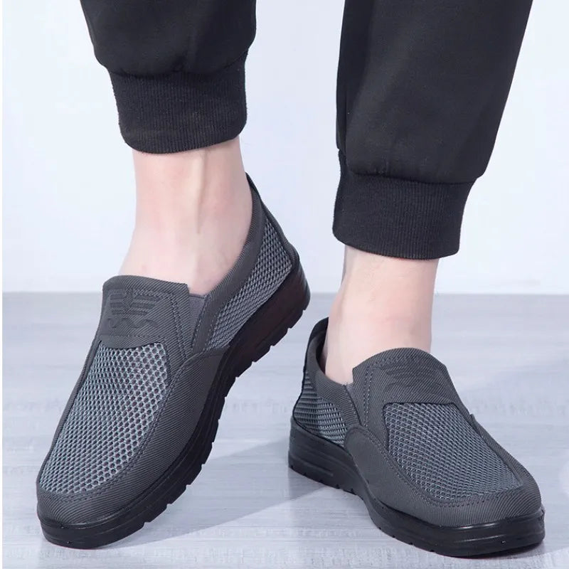 Men's Breathable Casual Walking Shoes in Air Mesh