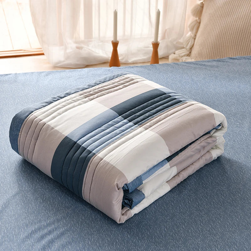 Lightweight Summer Quilt, 100% Polyester Patchwork Design