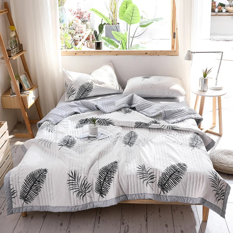 Lightweight Summer Quilt, 100% Polyester Patchwork Design