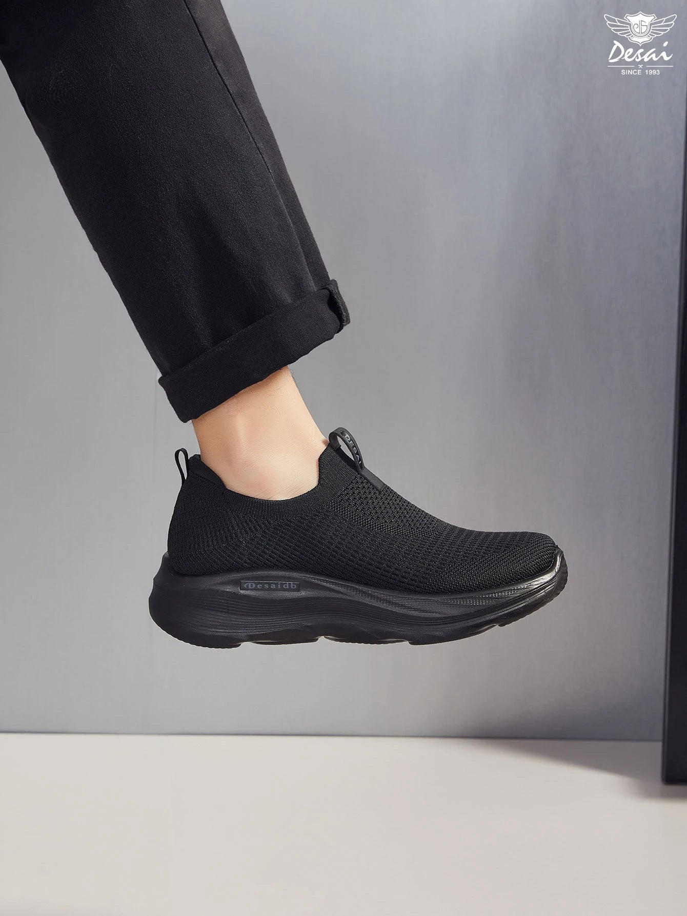 Summer Mesh Shoes for Men, Round Toe Lightweight Flexible Sneakers, Breathable Non-Slip Footwear for Gym, Jogging and Travel