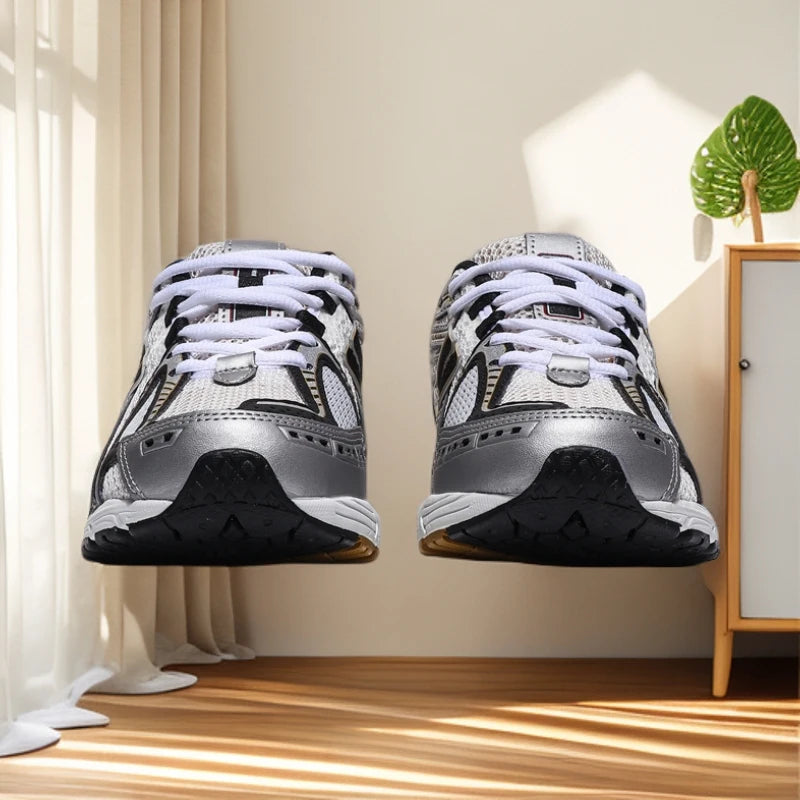 Women's Leather Lace-Up Sports Shoes for Spring and Autumn
