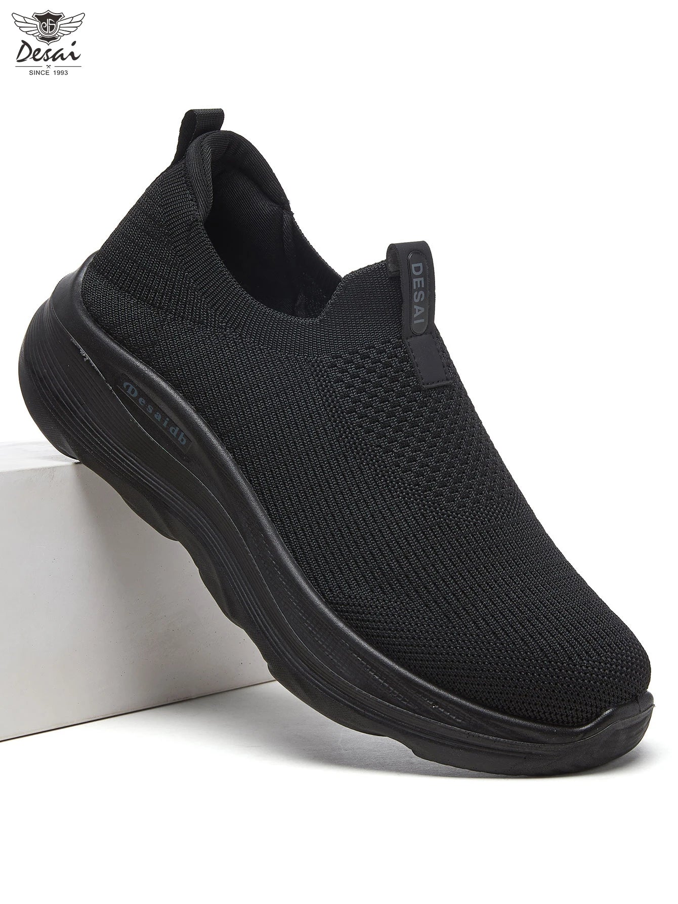 Summer Mesh Shoes for Men, Round Toe Lightweight Flexible Sneakers, Breathable Non-Slip Footwear for Gym, Jogging and Travel