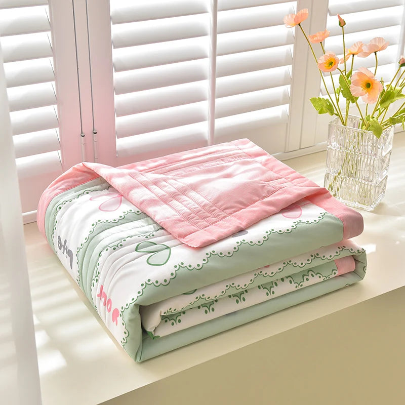 Lightweight Summer Quilt, 100% Polyester Patchwork Design
