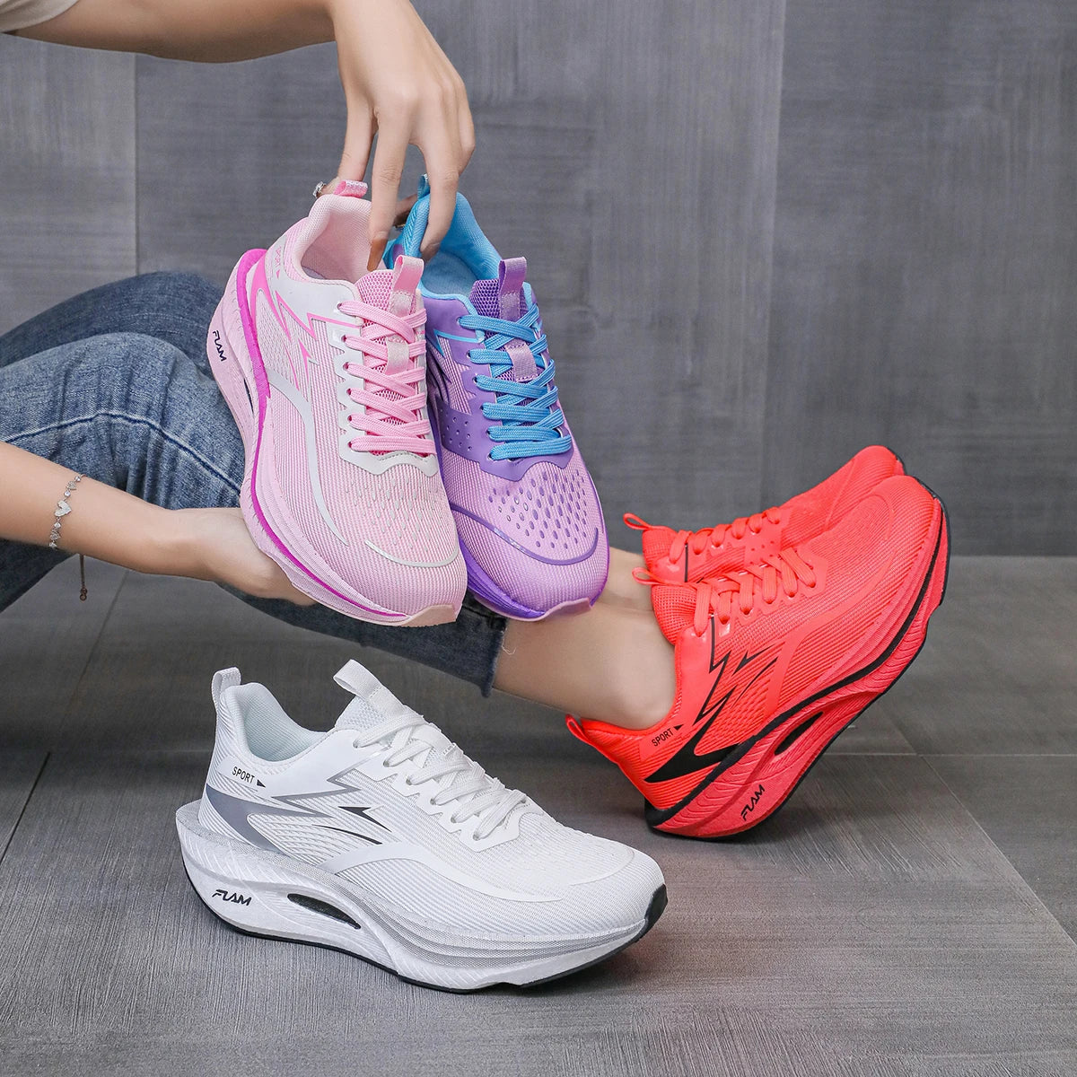 Men's Lightweight Breathable Running Shoes for Sports