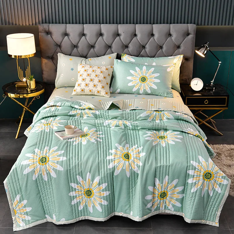 Lightweight Summer Quilt, 100% Polyester Patchwork Design