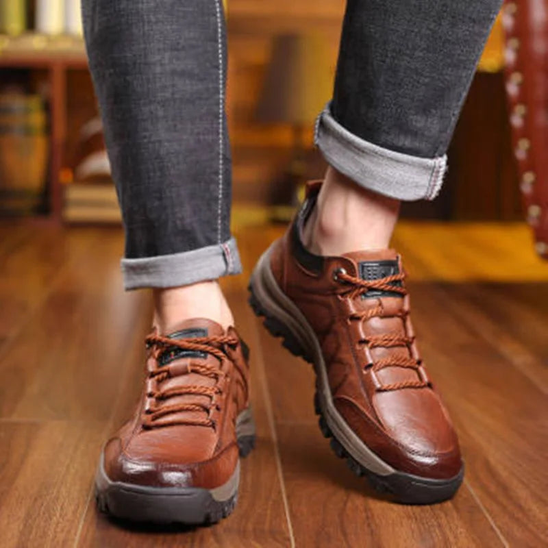 Men's Lightweight Anti Slip Mountaineering Casual Shoes