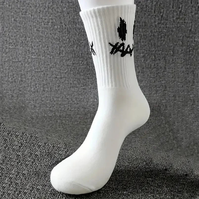 5/10 Pairs Men Women Graffiti Printed socks Street Style Soft Comfortable Sweat Absorbing Breathable Couple Sports Leisure Socks