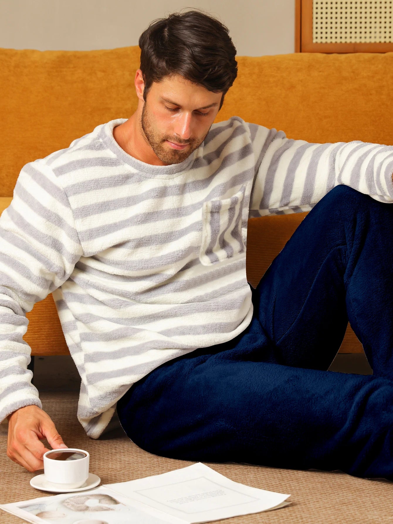 Men's Sleepwear Autumn/Winter Two Piece Set Coral Fleece Flannel Long Sleeve Long Pants Home Clothes with Thickened Velvet Set