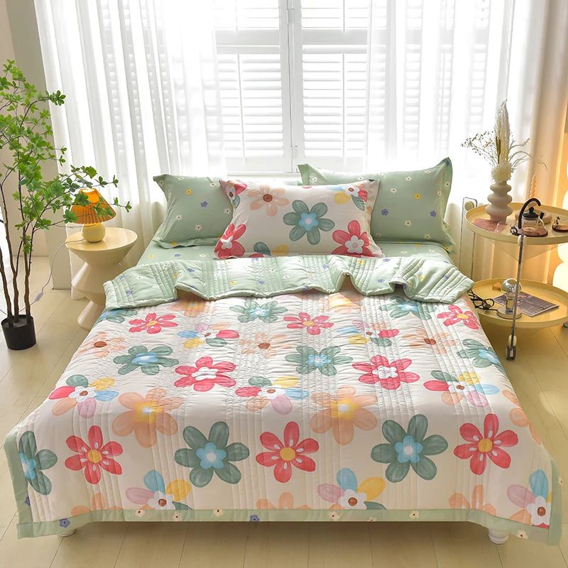 Lightweight Summer Quilt, 100% Polyester Patchwork Design