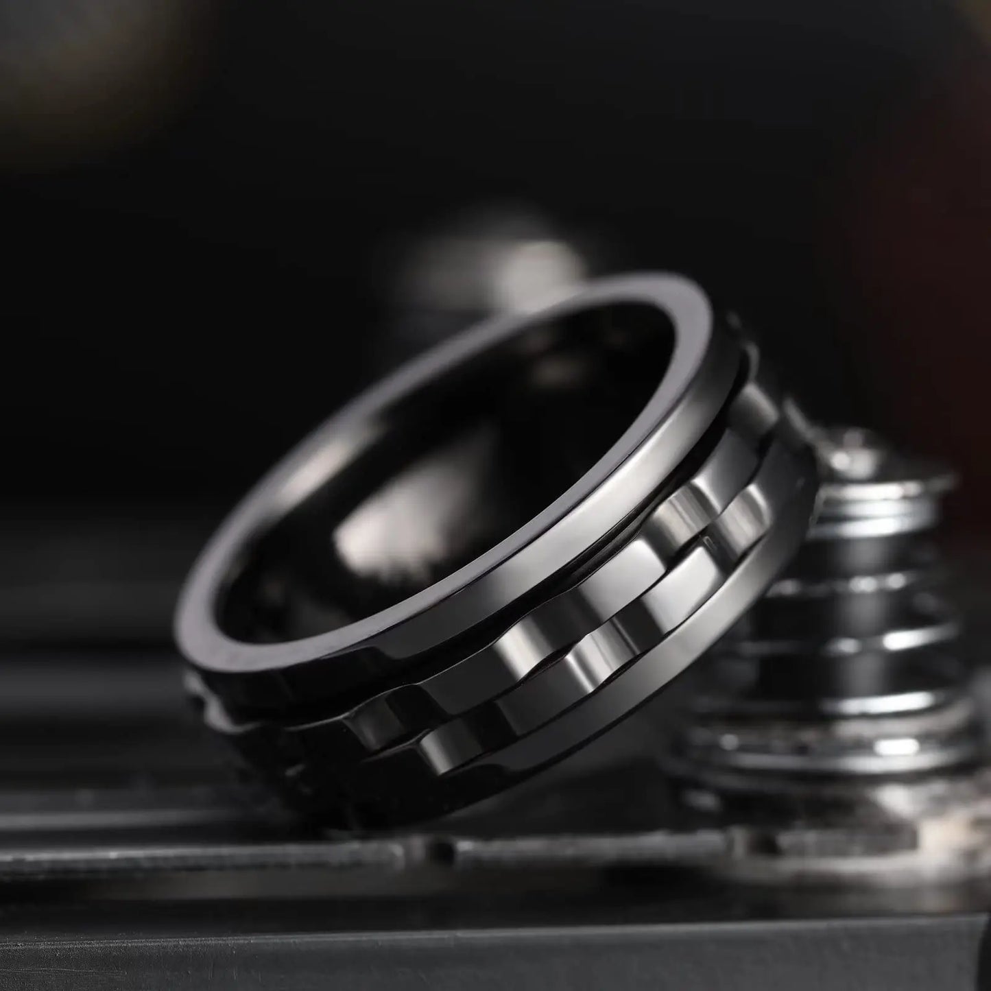 Carofeez Rotating Anxiety Ring Titanium Steel Chain Spinner Rings For Men