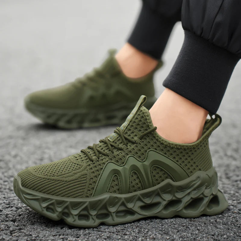 Men's Casual Sneakers Breathable Mesh Running Shoes