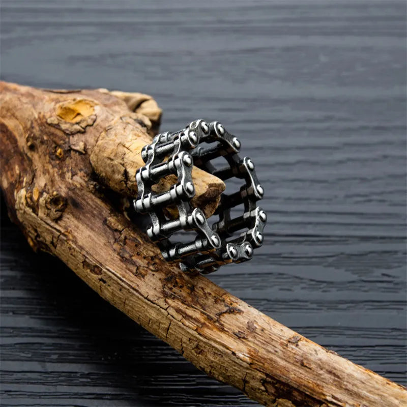 ZHIXUN Vintage Gothic Bicycle Style Chain Rings for Men Creative Chain