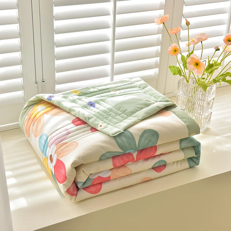Lightweight Summer Quilt, 100% Polyester Patchwork Design