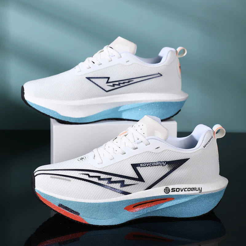 Men's Lightweight Breathable Running Shoes with Carbon Board